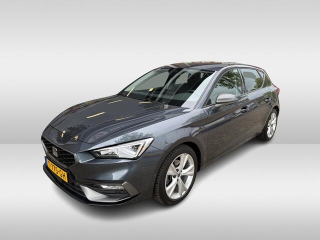 Seat LEON 1.5 TSI FR Business Intense | afneembare trekhaak | applecarplay/android auto | achteruitrijcamera |