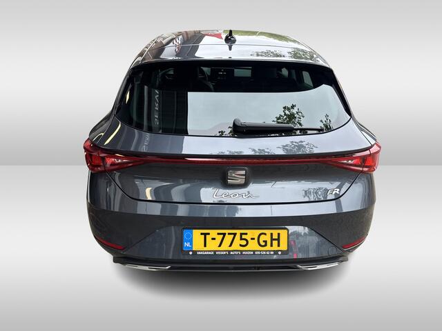 Seat LEON 1.5 TSI FR Business Intense | afneembare trekhaak | applecarplay/android auto | achteruitrijcamera |