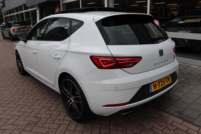 Seat LEON 2.0 TSI CUPRA 300 Automaat. Panoramadak.
