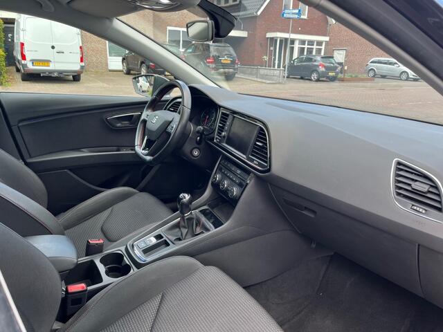 Seat LEON 1.4 TSI FR / NAVI / CARPLAY / CRUISE CTR. / LED / PDC / 17'' LM-VELGEN