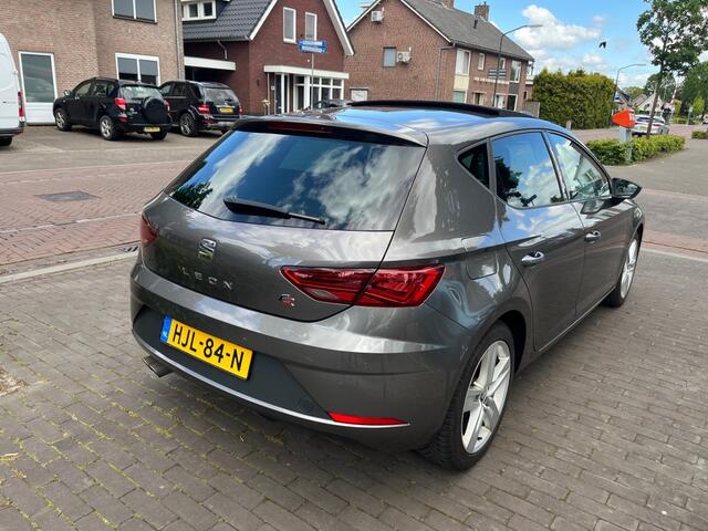 Seat LEON 1.4 TSI FR / NAVI / CARPLAY / CRUISE CTR. / LED / PDC / 17'' LM-VELGEN