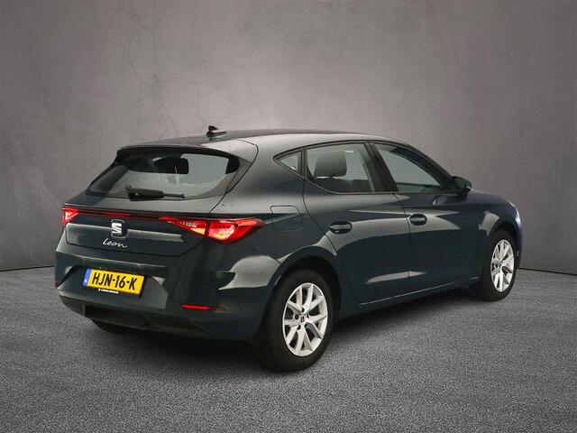 Seat LEON Style 1.5 TSI 115pk Cruise control, App connect, Parkeersensoren, Airco, DAB, Radio, LED koplampen, Bluetooth