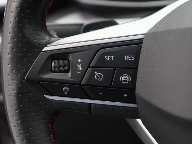 Seat LEON Sportstourer 1.4 TSi eHybrid 204 Pk PHEV FR Business Intense | Stoel/Stuurverwarming | Adaptive Cruise | Camera | CarPlay | Navigatie | 17 Inch