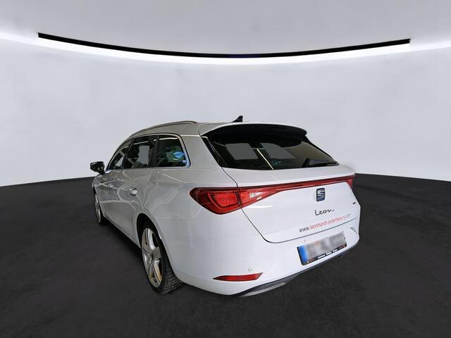 Seat LEON Sportstourer 1.4 TSI eHybrid PHEV 204PK | Achteruitrijcamera | Carplay | Adaptive Cruise | Stoel&Stuurverwarming | Getint glas | Trekhaak |