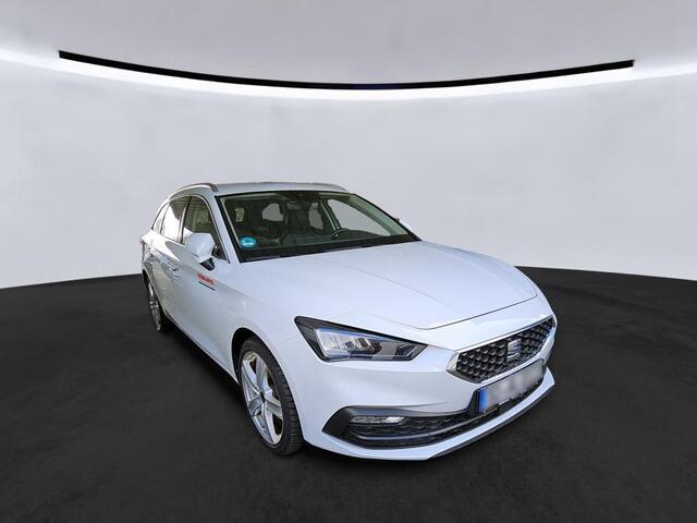 Seat LEON Sportstourer 1.4 TSI eHybrid PHEV 204PK | Achteruitrijcamera | Carplay | Adaptive Cruise | Stoel&Stuurverwarming | Getint glas | Trekhaak |