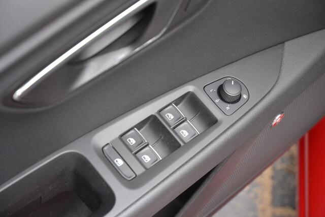 Seat LEON 2.0 TSI FR | Pano | Beats | Carplay | Automaat | Stoelverwarming