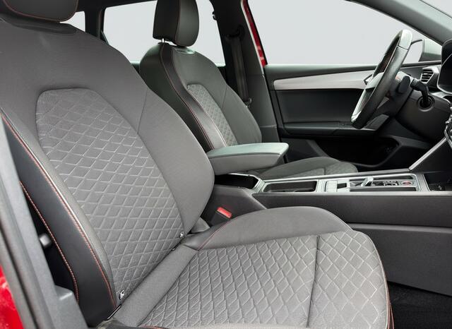 Seat LEON Sportstourer eHybrid PHEV FR Intense, Soh 87% | Technology pack