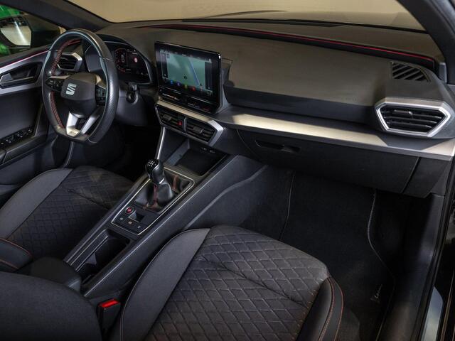 Seat LEON Sportstourer 1.5 TSI FR / 150pk / Stoel en stuur verwaming / Achteruitrij camera /