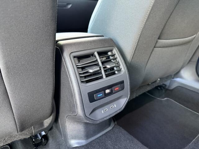 Seat LEON Sportstourer 1.0 TSI StyleBns Int TREKHAAK / CAMERA / VIRTUAL.COCKPIT / CARPL