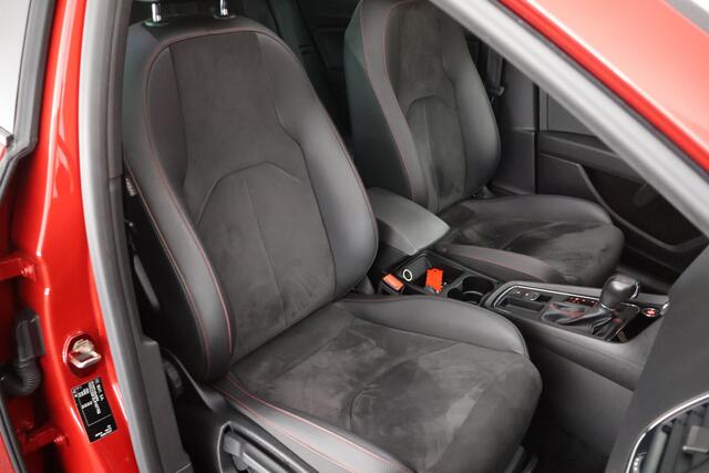 Seat LEON ST 1.5 TSI 150pk DSG FR Ultimate Edition Black Panoramadak Camera Keyless Beats Stoelverwarming Navigatie