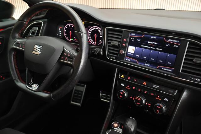 Seat LEON ST 1.5 TSI 150pk DSG FR Ultimate Edition Black Panoramadak Camera Keyless Beats Stoelverwarming Navigatie