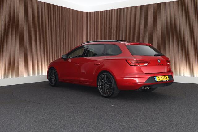 Seat LEON ST 1.5 TSI 150pk DSG FR Ultimate Edition Black Panoramadak Camera Keyless Beats Stoelverwarming Navigatie