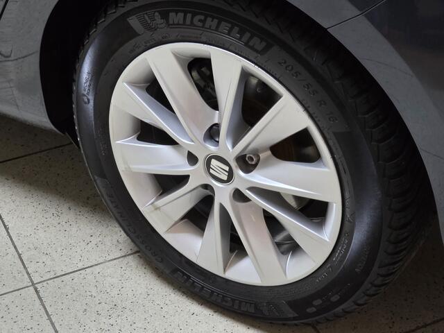 Seat LEON ST 1.0 TSI Style Business Intense/ Facelift/ Lane-Assist./ 16'' LMV/ Keyless/ Navi/ Clima/ Cruise/ Elek. pakket/ Isofix/ Bluetooth/ Multi. LEDER. Stuur/ Mistl./ PDC V+A/ Extra getint glas.