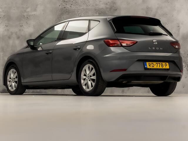 Seat LEON 1.0 TSI Sport (APPLE CARPLAY, GROOT NAVI, CLIMATE, PARKEERSENSOREN, KEYLESS, SPORTSTOELEN, GETINT GLAS, CRUISE, NIEUWSTAAT)