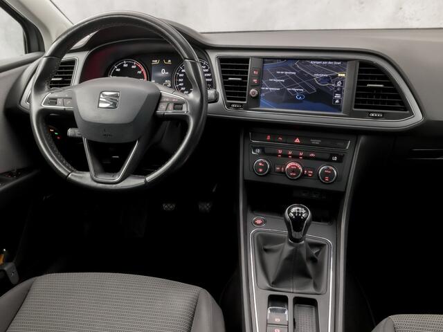 Seat LEON 1.0 TSI Sport (APPLE CARPLAY, GROOT NAVI, CLIMATE, PARKEERSENSOREN, KEYLESS, SPORTSTOELEN, GETINT GLAS, CRUISE, NIEUWSTAAT)