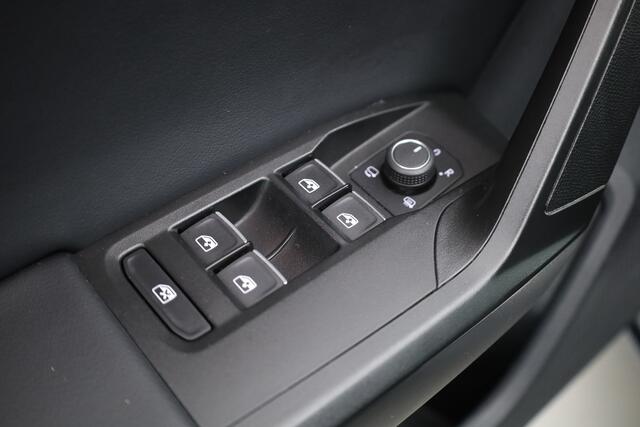 Seat LEON Sportstourer 1.4 TSI eHybrid PHEV FR Business Intense | SOH 97% | Stoel- Stuurverw. | NAV + CarPlay | Adapt. Cruise | Clima | LED