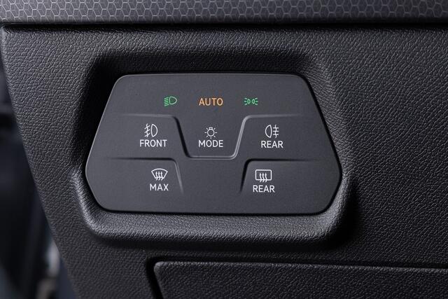Seat LEON 1.0 eTSI Mild Hybrid Style Business Intense Automaat | NAVI | CAMERA | Apple Carplay! .