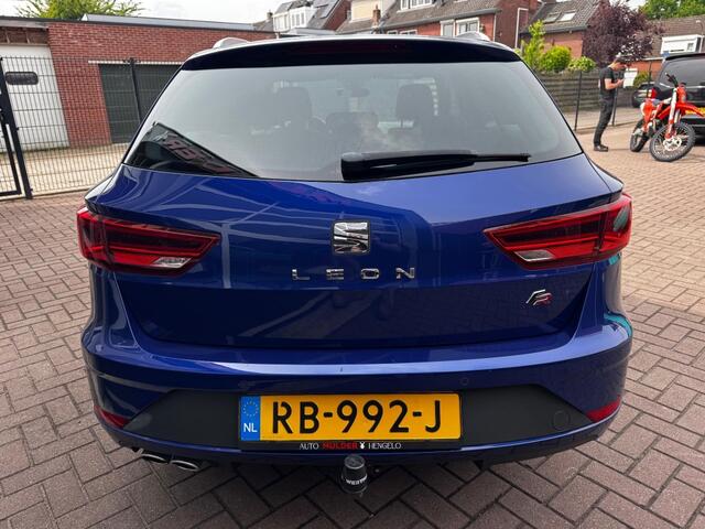 Seat LEON ST 1.4 ECOTSI 150PK FR AUT. / TREKHAAK / CARPLAY / CAMERA / NAVI!