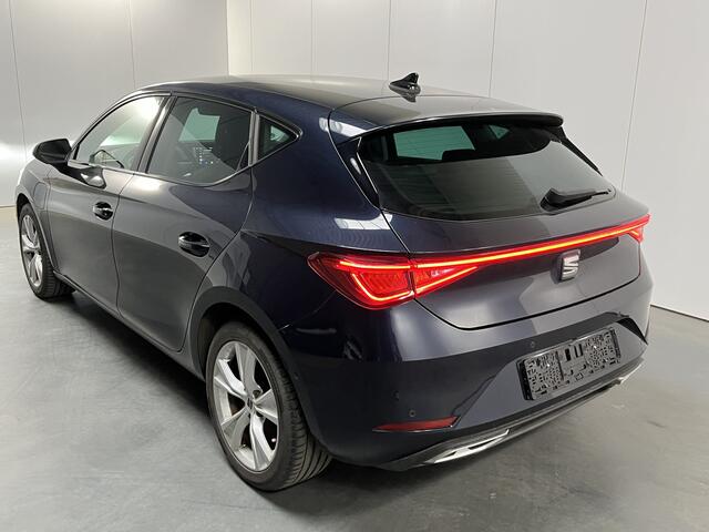 Seat LEON 1.4 TSI eHybrid PHEV FR / AUTOMAAT/ PARK.SENSOR.V+A/ CAMERA/ STUUR+STOELVERWARM./ ACC/ FULL LINK/ DODEHOEK/ KEYLESS/ DIGITAL DASH/ RIJ-MODI/ NAVI/ DAB/ CLIMA/ 17'' LMV