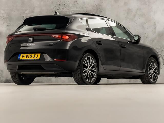 Seat LEON 1.4 TSI eHybrid PHEV Xcellence Sport 204Pk Automaat (PANORAMADAK, APPLE CARPLAY, GROOT NAVI, CAMERA, STUUR/STOELVERWARMING, SPORTSTOELEN, GETINT GLAS, SFEERVERLICHTING, NIEUWSTAAT)