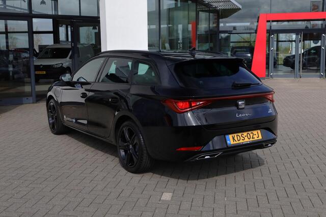 Seat LEON Sportstourer 1.5 TSI e-Hybrid FR Business 204PK / 150kW DSG, Dodehoekdetectie (side assist), achteruitrijcamera (rear view), parkeersensoren voor en achter (pdc), keyless start & entry, Apple Carplay & Android Auto, elektrische achterklep met sensorsturin