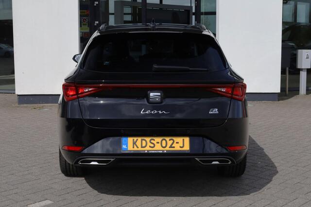 Seat LEON Sportstourer 1.5 TSI e-Hybrid FR Business 204PK / 150kW DSG, Dodehoekdetectie (side assist), achteruitrijcamera (rear view), parkeersensoren voor en achter (pdc), keyless start & entry, Apple Carplay & Android Auto, elektrische achterklep met sensorsturin