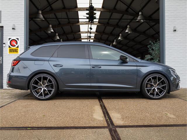 Seat LEON ST 2.0 TSI 4DRIVE CUPRA 300 Ultimate Edition *Pano | ACC | Keyless | Apple Carplay | Leder | Stoelverwarming | Camera | Clima*