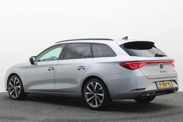 Seat LEON Sportstourer 1.0 eTSI FR Business Intense Eerste Eigenaar, Virtual Cockpit, ACC, Camera, Apple Carplay, LED, 18''