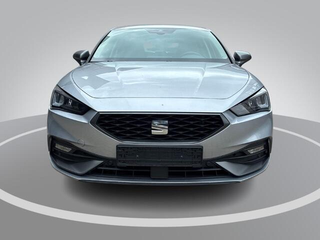 Seat LEON 1.4 TSI eHybrid 204pk DSG PHEV FR Business Intense · Apple/Android Car Play · Stoelverwarming · Draadloze Telefoonlader · ACC · Parkeer assistent ·
