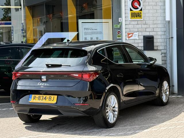 Seat LEON 1.5 eTSI FR Business Intense | NAP | Navigatie | Stoel & stuur verwarming | Achteruitrijcamera | LED | DAB | Climate Control | Draadloze tel lader |