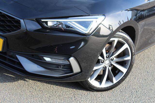 Seat LEON 1.4 TSI 204Pk PHEV eHybrid FR | Panormadak | Alcantara bekleding