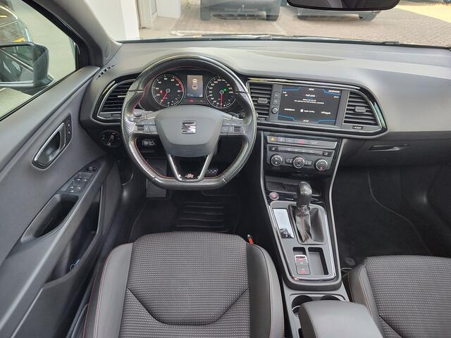 Seat LEON ST 1.5 TSI FR BUSINESS INTENSE Open dak | Trekhaak | Carplay/Android