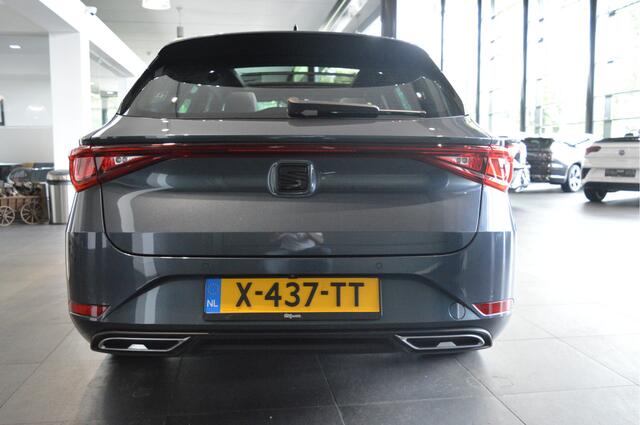 Seat LEON Sportstourer 1.0 eTSI FR navi pano leer camera cruise 18 inch !!