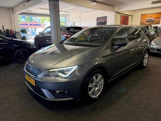 Seat LEON 1.0 EcoTSI Style*Camera*Xenon*Carplay*Velgen