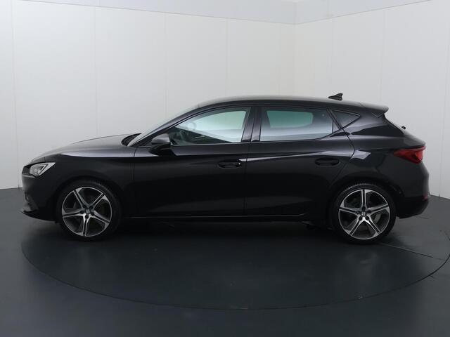 Seat LEON 1.5 TSI FR Launch Edition | 150 PK | Adaptive Cruise Control | Achteruitrijcamera | Keyless Entry | Navigatiesysteem |