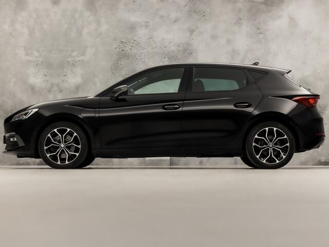Seat LEON 1.4 TSI eHybrid PHEV FR 204Pk Automaat (APPLE CARPLAY, GROOT NAVI, STUUR/STOELVERWARMING, CAMERA, SPORTSTOELEN, ZWART HEMEL, GETINT GLAS, ADAPTIVE CRUISE, NIEUWE APK, NIEUWSTAAT)