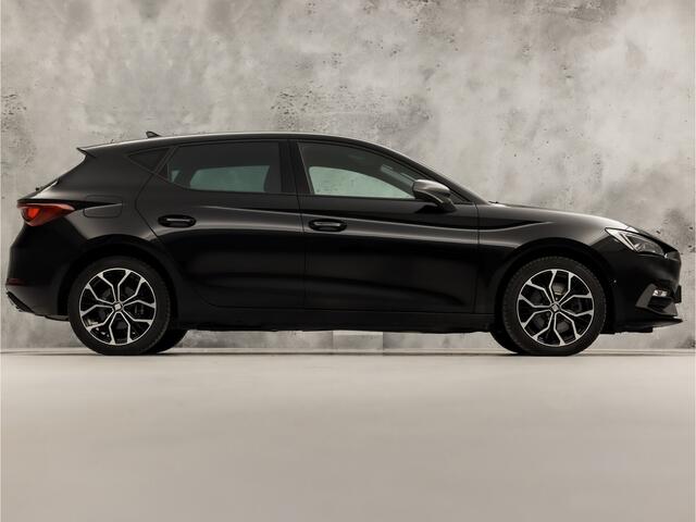 Seat LEON 1.4 TSI eHybrid PHEV FR 204Pk Automaat (APPLE CARPLAY, GROOT NAVI, STUUR/STOELVERWARMING, CAMERA, SPORTSTOELEN, ZWART HEMEL, GETINT GLAS, ADAPTIVE CRUISE, NIEUWE APK, NIEUWSTAAT)
