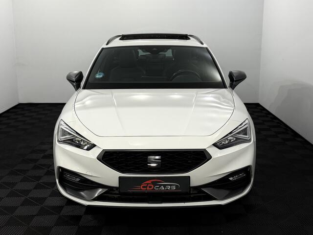 Seat LEON Sportstourer 1.4 TSI eHybrid PHEV FR Business Intense Panoramadak, Half leder, Camera, Navi, Virtual desk, Cruise control adaptief, Keyless start, Lichtmetalen velgen