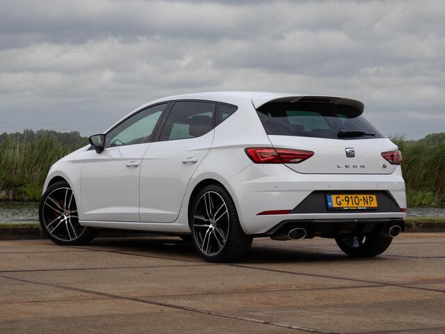 Seat LEON 1.5 TSI FR Business Intense ACC 19" Beats Camera