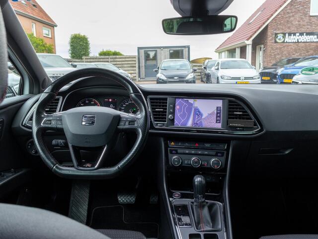 Seat LEON 1.5 TSI FR Business Intense ACC 19" Beats Camera