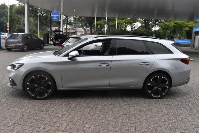 Seat LEON Sportstourer 1.5 eTSI Style | 23.349 km | Navigatie | Cruise | Cupra Velgen | 12 mnd BOVAG garantie | Whatsapp 06-53188999