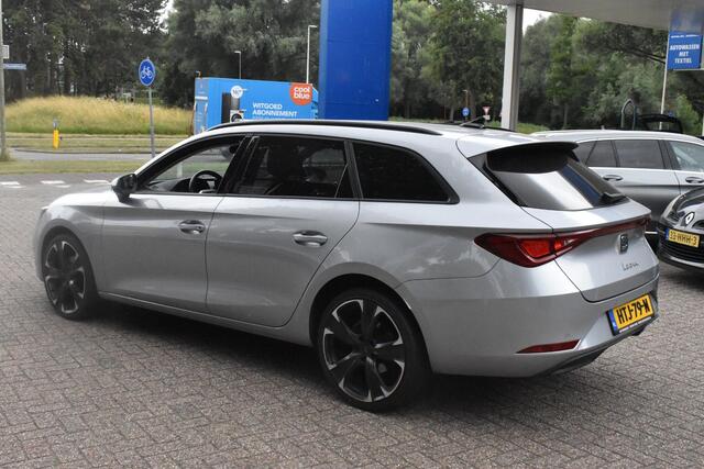 Seat LEON Sportstourer 1.5 eTSI Style | 23.349 km | Navigatie | Cruise | Cupra Velgen | 12 mnd BOVAG garantie | Whatsapp 06-53188999