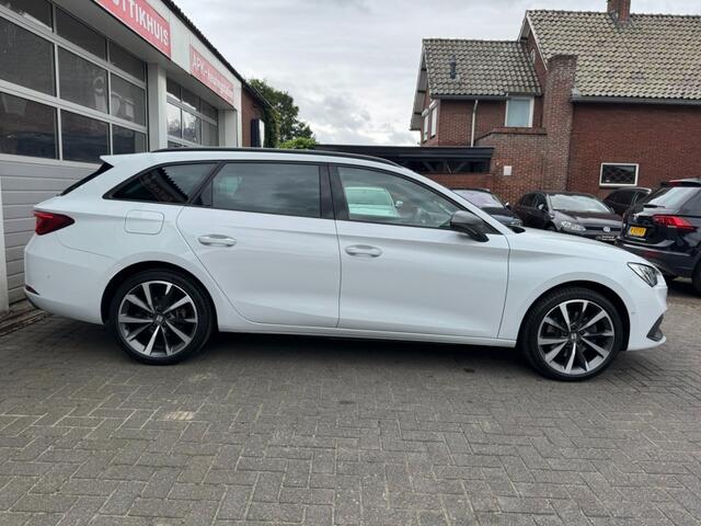 Seat LEON Sportstourer 1.4TSI eHybrid PHEV FR Led Camera ACC Navi Trekhaak