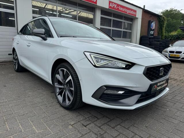 Seat LEON Sportstourer 1.4TSI eHybrid PHEV FR Led Camera ACC Navi Trekhaak