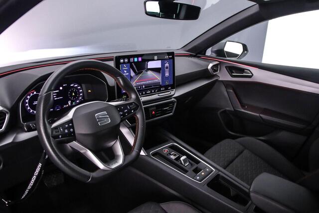 Seat LEON FR Business 1.5 TSI eHybrid 204pk DSG Automaat Trekhaak, Adaptive cruise control, Achteruitrijcamera, Navigatie, Stoelverwarming, LED koplampen, Parkeersensoren
