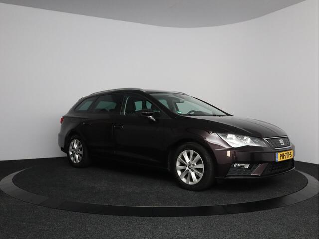 Seat LEON ST 1.0 EcoTSI Style Business Intense | Trekhaak | Navigatie | Station | Climate Control |