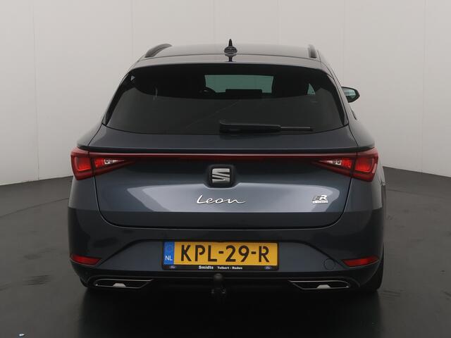 Seat LEON Sportstourer 1.5 TSI e-Hybrid 204pk FR Business | Trekhaak | Stoel- en stuurwiel verwarming | Adapt. Cruise | Camera | 1/2 leer | Fabrieksgarantie t/m 05-2029 |