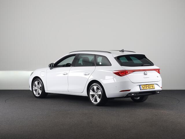 Seat LEON Sportstourer 1.5 TSI e-Hybrid FR PHEV First Edition 204 pk Automaat | Verlengde garantie | Navigatie | Parkeersensoren (Park assist) | Achteruitrijcamera | Adaptieve cruise control | Matrix LED koplampen |