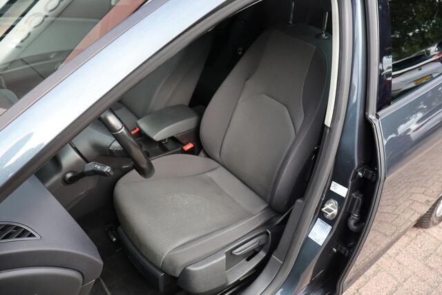 Seat LEON 1.0 EcoTSI Style Business Intense | Origineel NL | Virtual Cockpit | Navigatie | Climate Control |