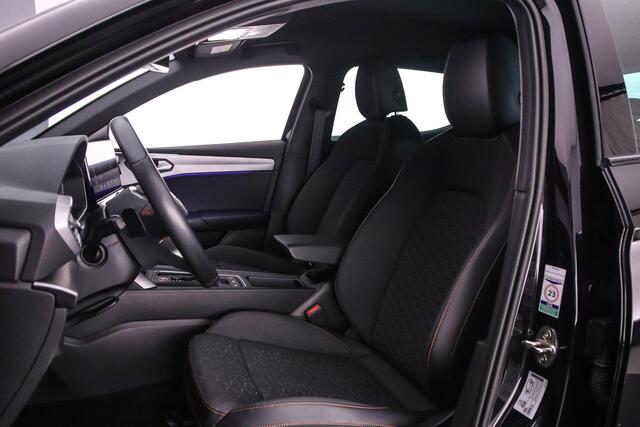 Seat LEON FR 1.4 TSI eHybrid 204pk DSG Automaat Trekhaak, Adaptive cruise control, Achteruitrijcamera, LED koplampen, Stoelverwarming, Parkeersensoren, Navigatie